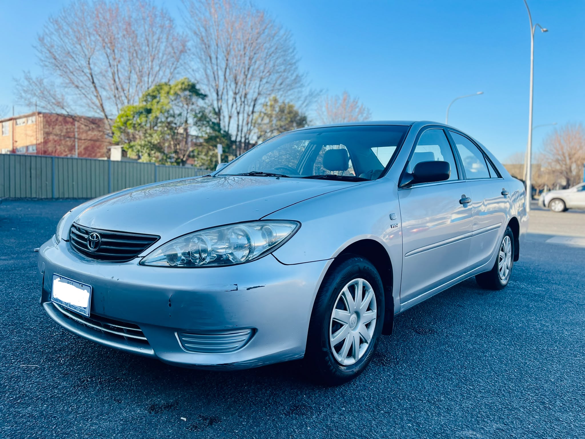 Toyota Camry photo 3