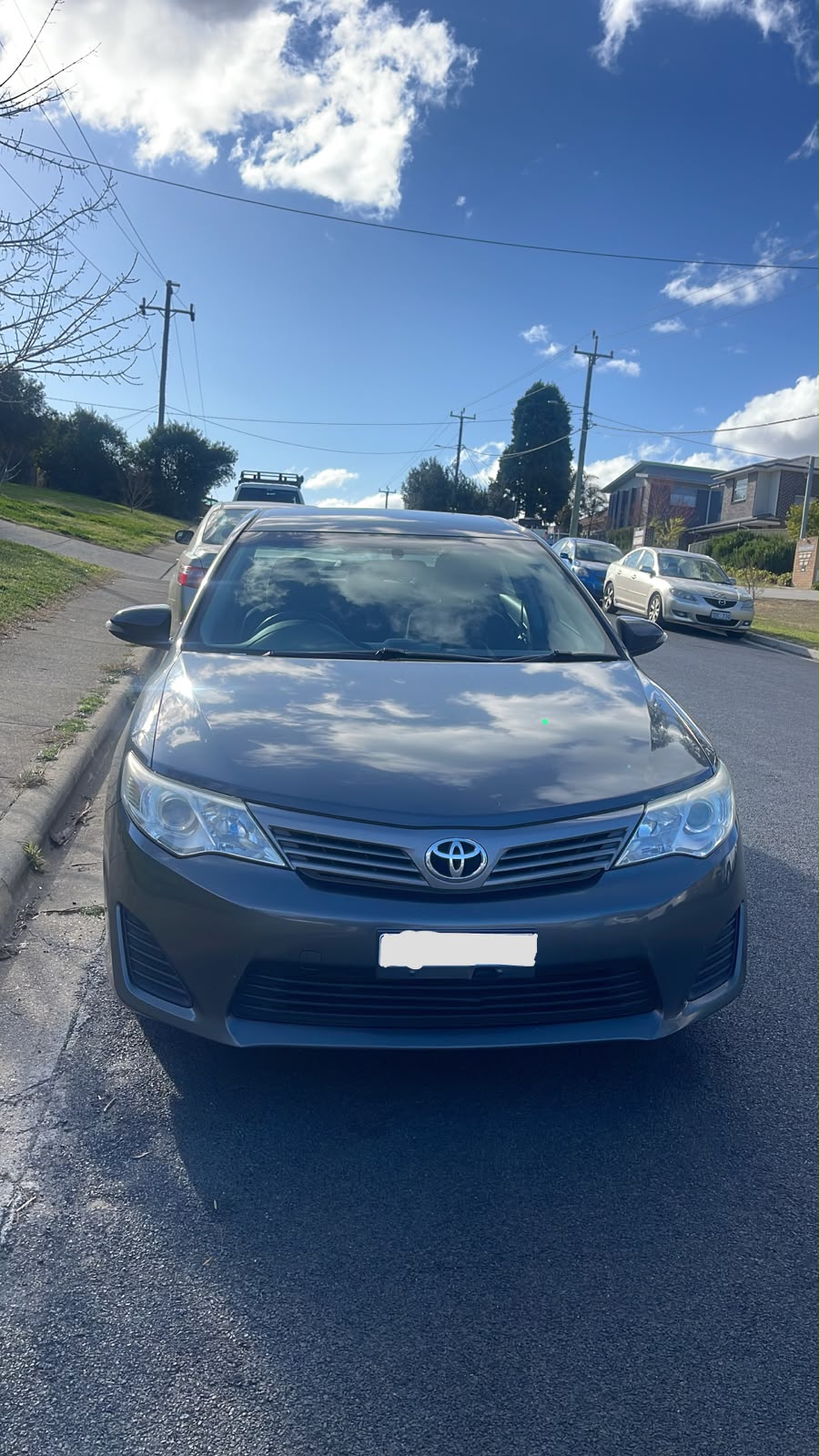 Toyota Camry photo 2